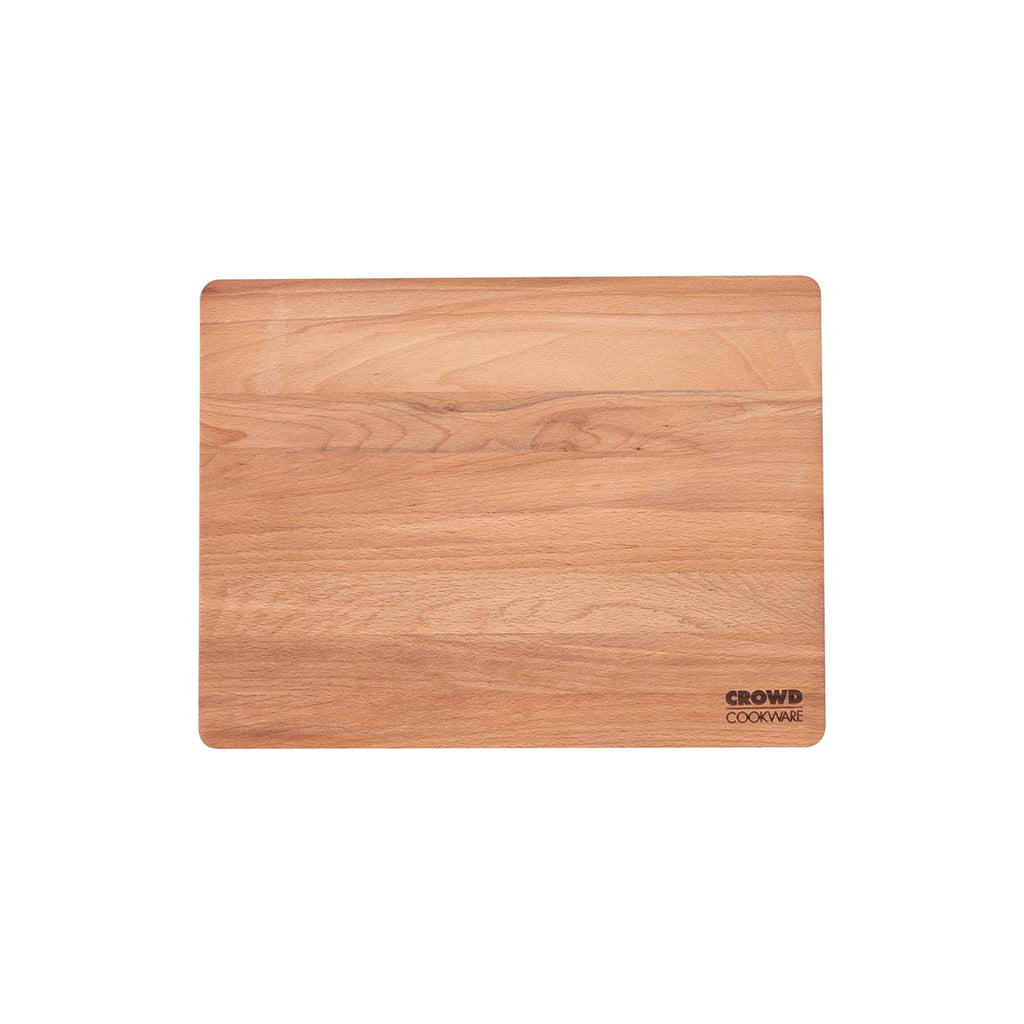 Beech wood rectangular cutting board 40x30 cm with sloped edges, base product image, and Crowd Cookware logo.