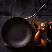 The Buccaneer Cast Iron Skillet - 24 + 28 cm / 9" + 11"